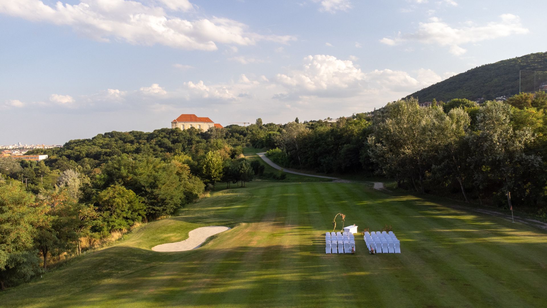 esküvő dj Continental City Golf Club